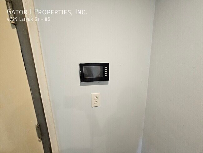Building Photo - 4729 Leiper St