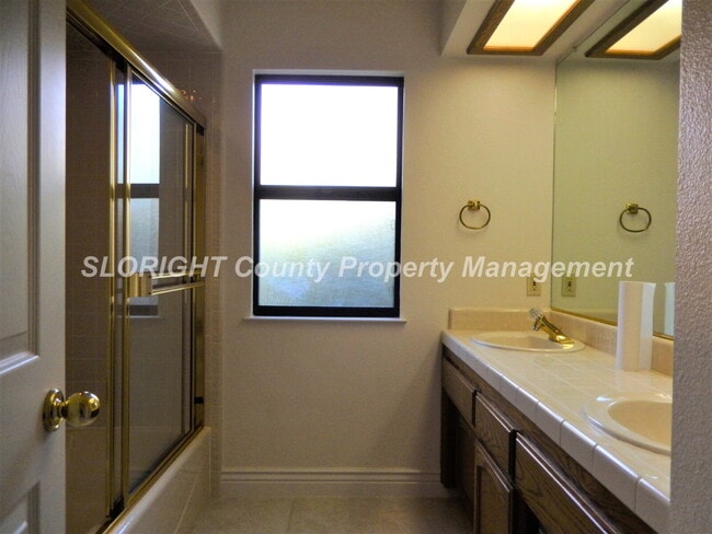 Building Photo - AVAILABLE JULY - Pristine SLO Executive Home - 4 Bedroom 2.5 Bathroom