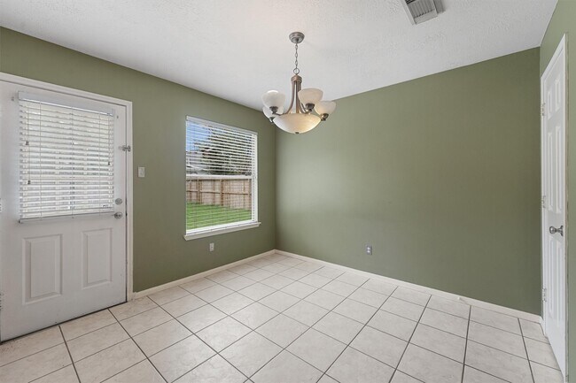 Building Photo - 26893 Palace Pines Dr