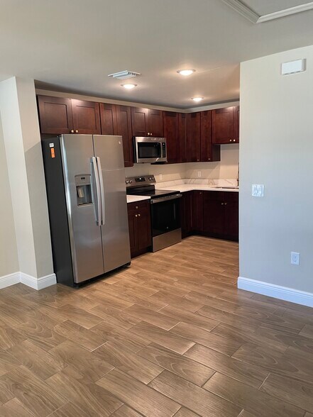 Building Photo - 2815 Jackson St