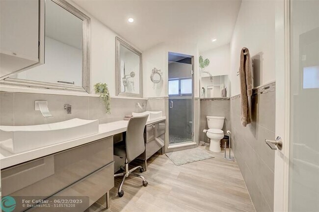 Building Photo - 5755 NW 65th Terrace