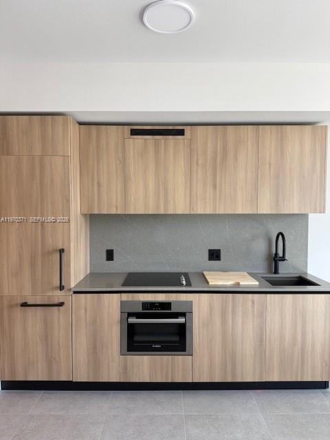 Building Photo - 121 NE 5th St