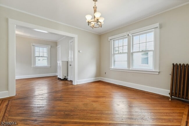 Building Photo - 40 Brookfield Rd