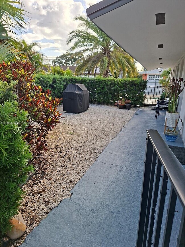 Building Photo - 1814 SW 97th Terrace