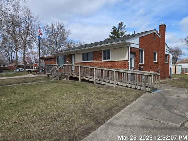 Building Photo - 28606 Denise St