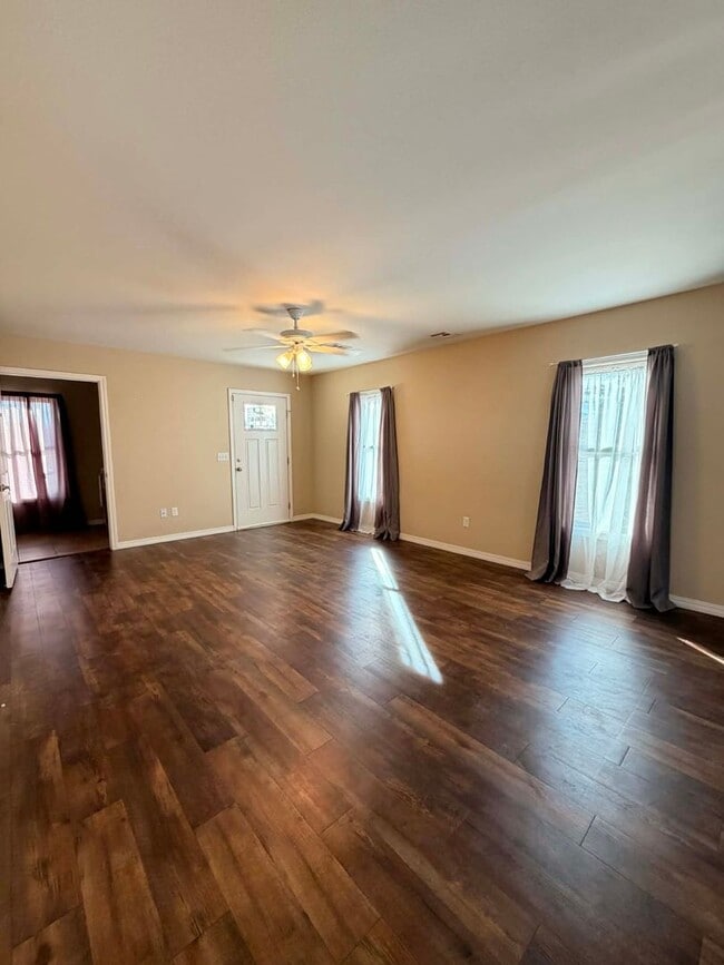 Building Photo - MOVE IN SPECIAL: HALF OFF FIRST MONTH RENT!! BEAUTIFUL 4 BEDROOMS/ 2.5 BATHROOMS ON 1 FULL ACRE I...