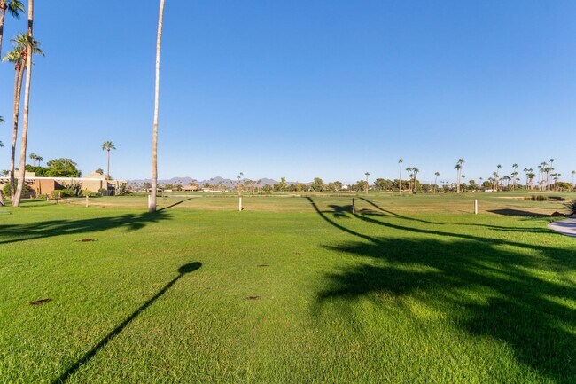 Building Photo - RESORT Style FULLY-FURNISHED Condo in Paradise Valley - 4 bedroom / 2.5 bath