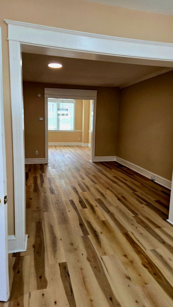 Building Photo - 3 Bedroom, 2 Bath in City of Wilmington