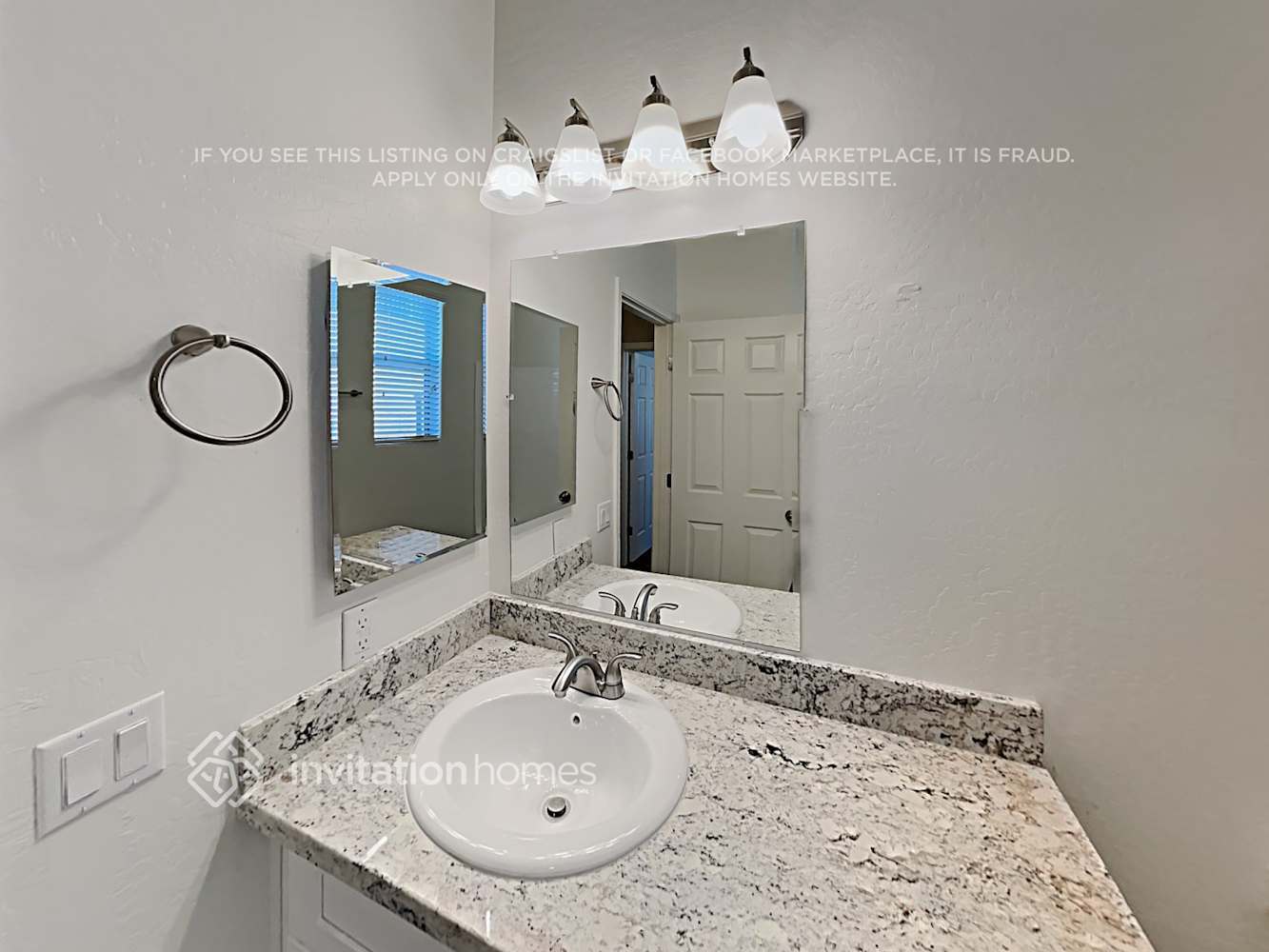 Building Photo - 3287 W Goldmine Mountain Cove