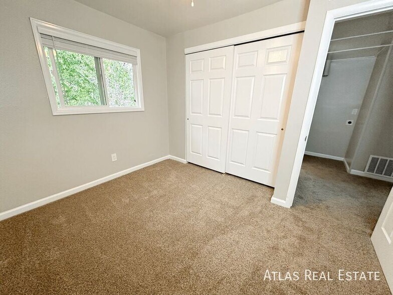 Building Photo - 2107 Preuss Rd