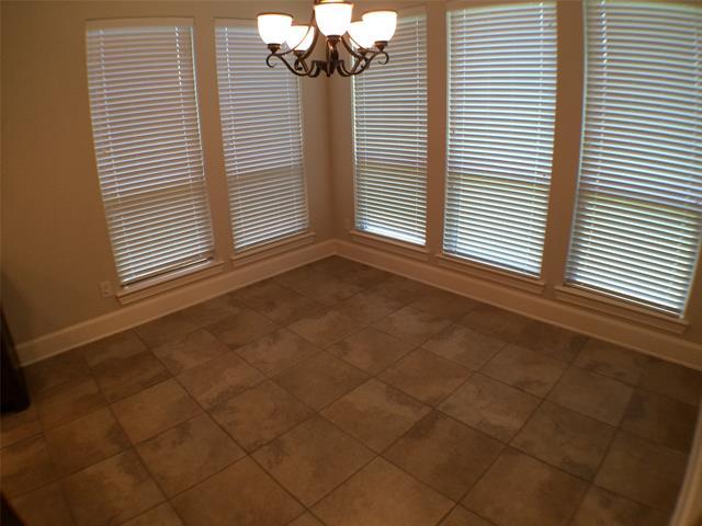 Building Photo - 447 Dry Canyon Dr