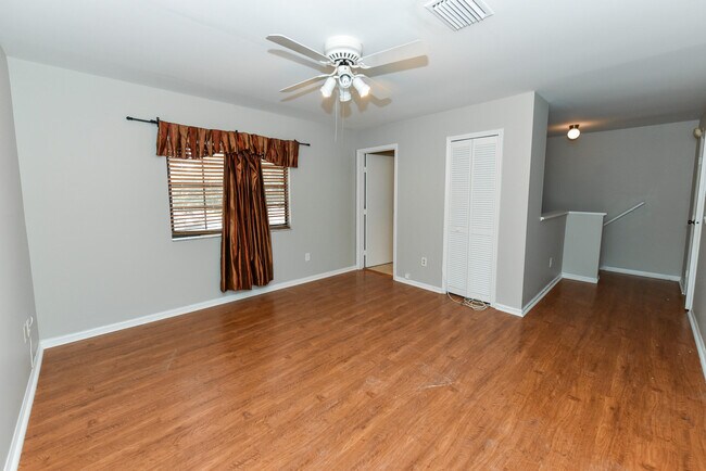 Building Photo - 10298 Hidden Springs Ct