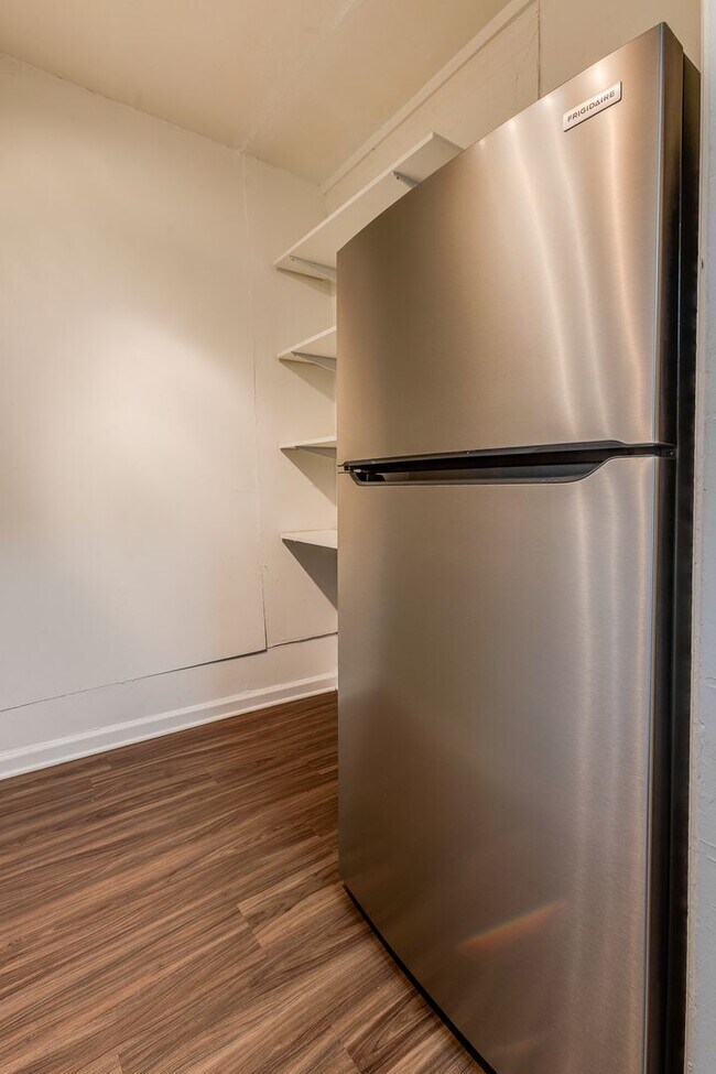 Building Photo - 70 Millbridge St