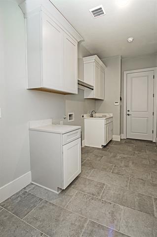 Building Photo - 4500 Bevily Dr