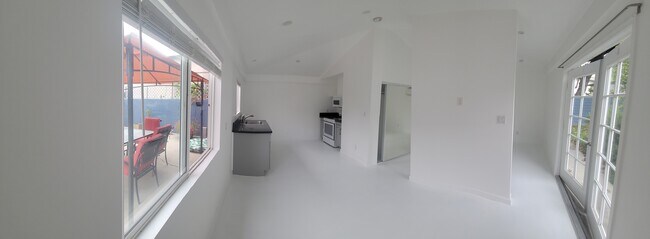 Rent furnished or empty - 4074 Tivoli Ave