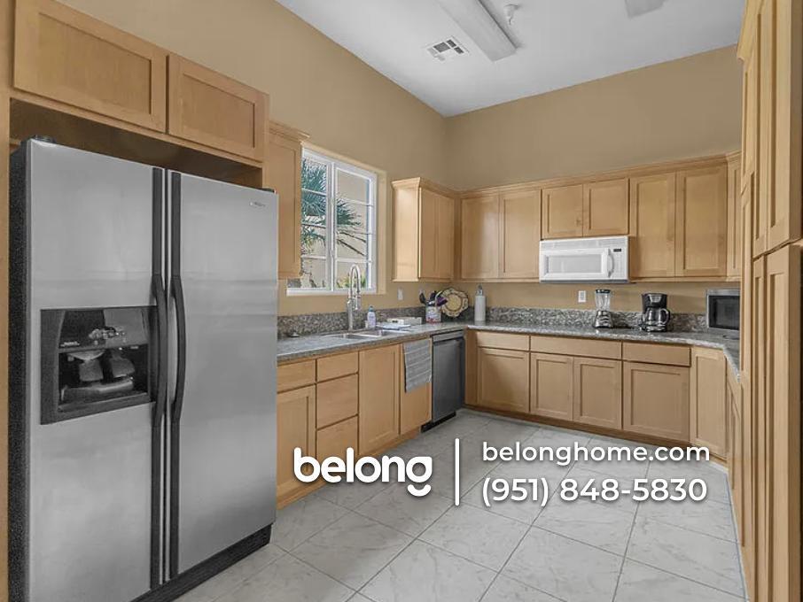 Building Photo - 65166 Cliff Cir