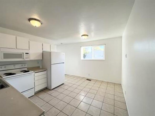 Building Photo - 4742 W Arlington Park Dr