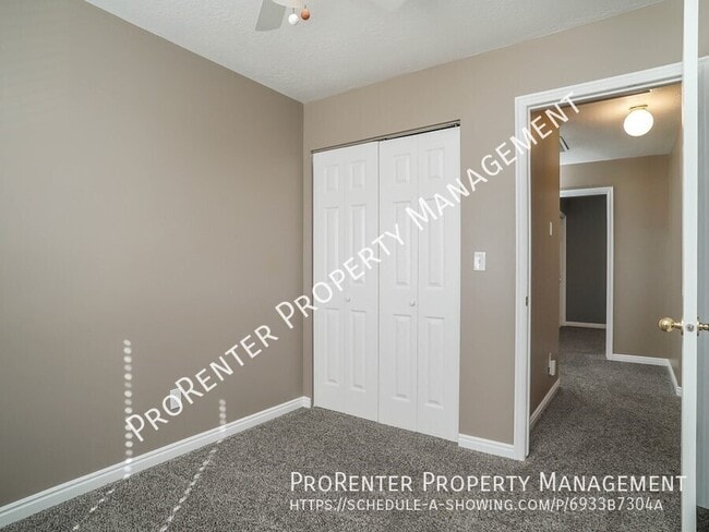 Building Photo - 288 S 500 E