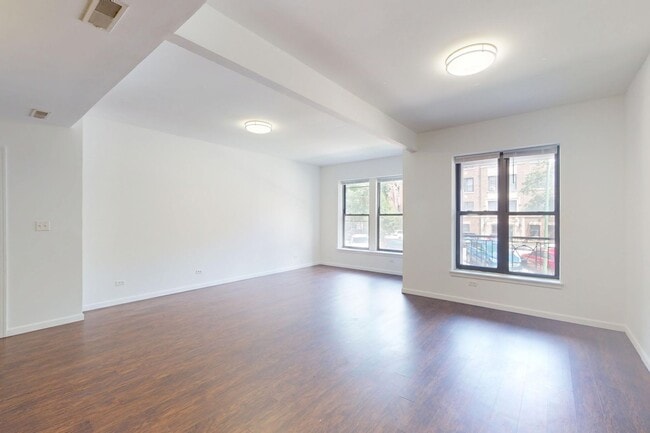 Floorplan - 5524-5526 S. Everett Avenue