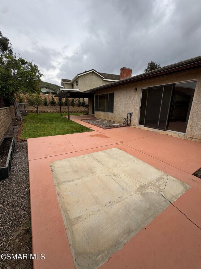 Building Photo - 358 Mooncrest Ct