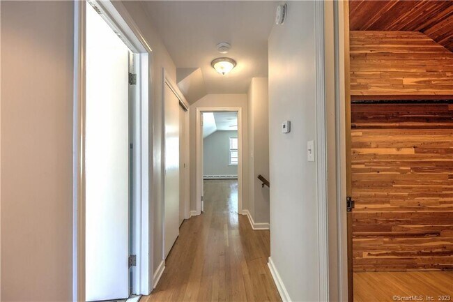 Building Photo - 32 Koger Rd