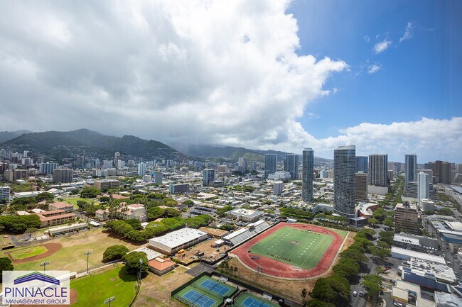 Building Photo - 1009 Kapiolani Blvd