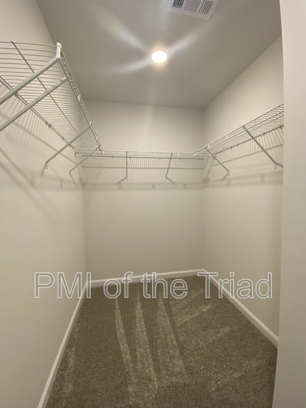 Building Photo - 4006 Beckton Trl