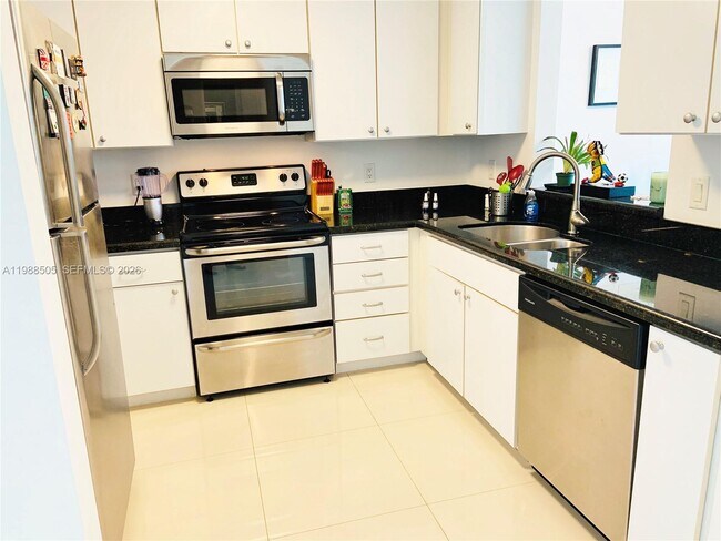 Building Photo - 1250 S Miami Ave