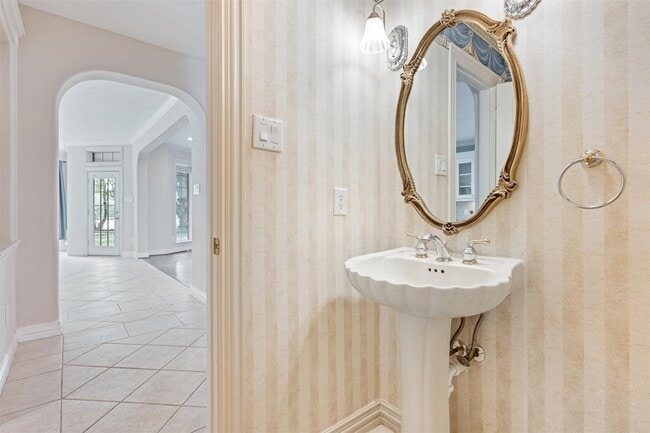 Building Photo - 3311 El Dorado Blvd