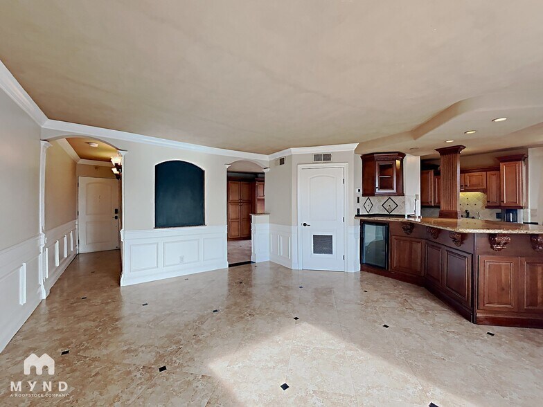 Building Photo - 280 Island Ave