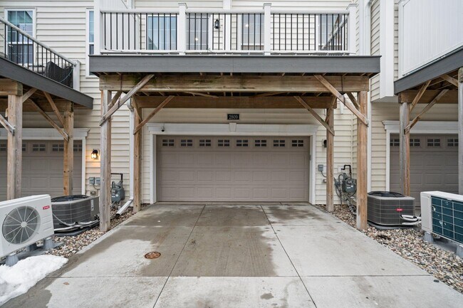 Building Photo - 2809 Rathmore Ln.