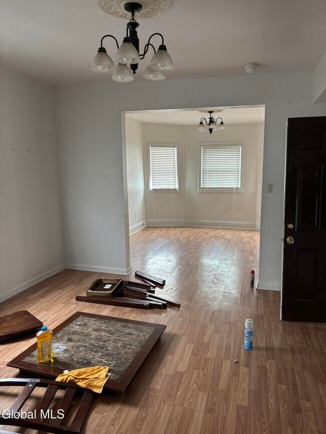 Building Photo - 1633 Carrie St