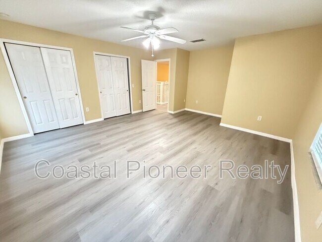 Building Photo - 10337 Stratford Pointe Ave