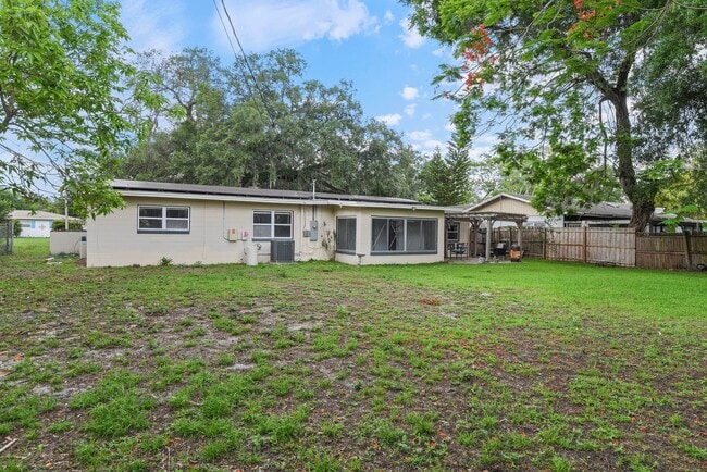 Building Photo - 3 Bedroom home in Belle Isle