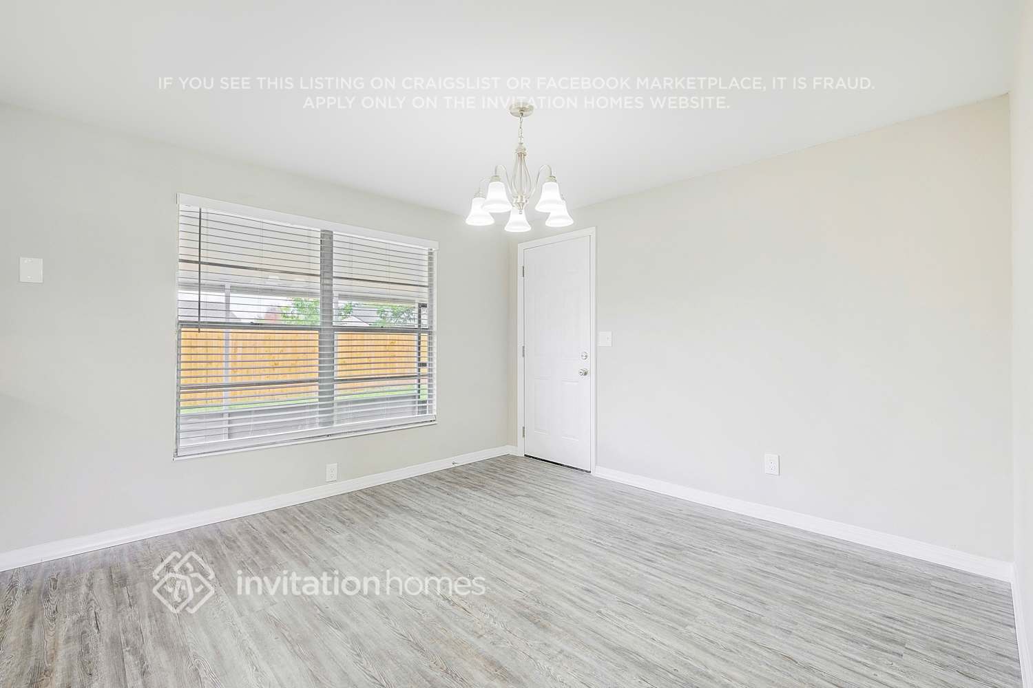 Building Photo - 8127 Kenwood Dr N
