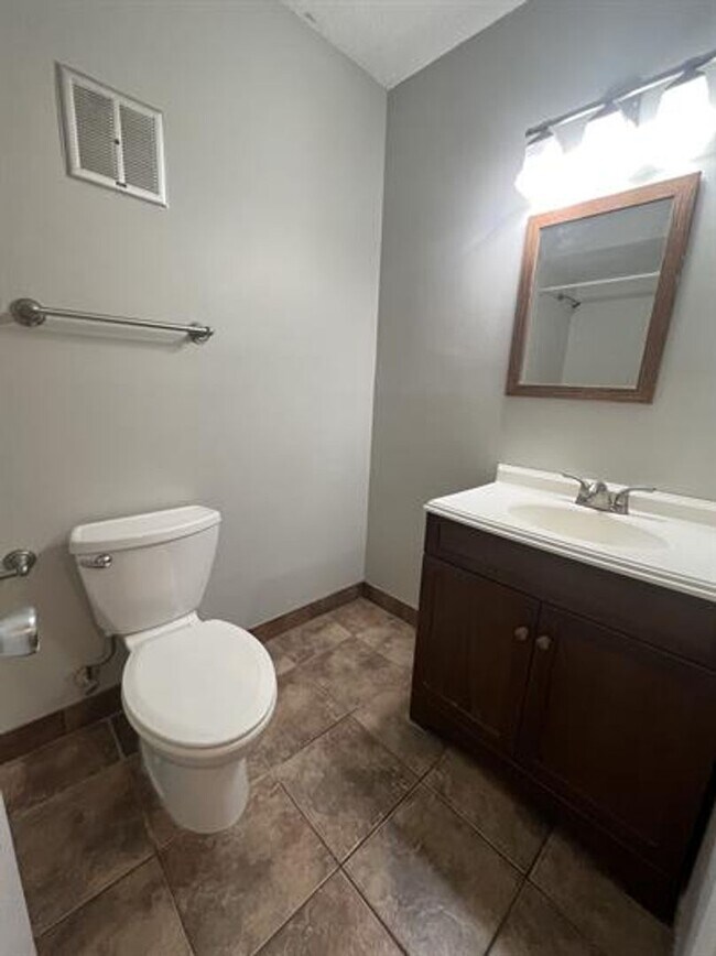 Building Photo - Spacious 2-Bedroom Home in Memphis - Comfort & Convenience!