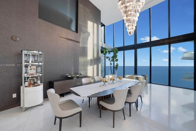 Building Photo - 18555 Collins Ave