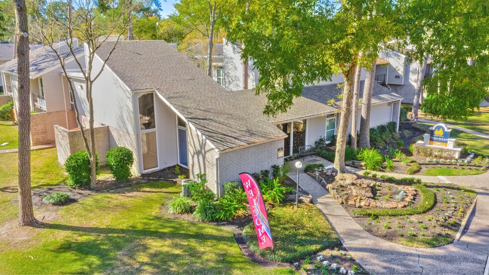 Building Photo - Trailwood Village Apartments