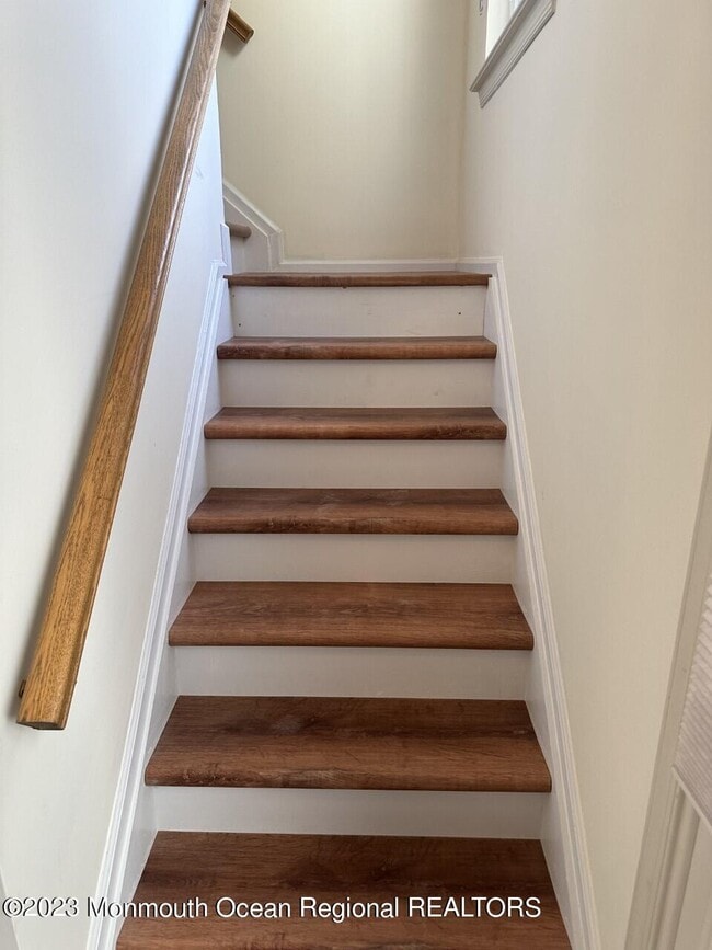 Building Photo - 9 Hancock Ln