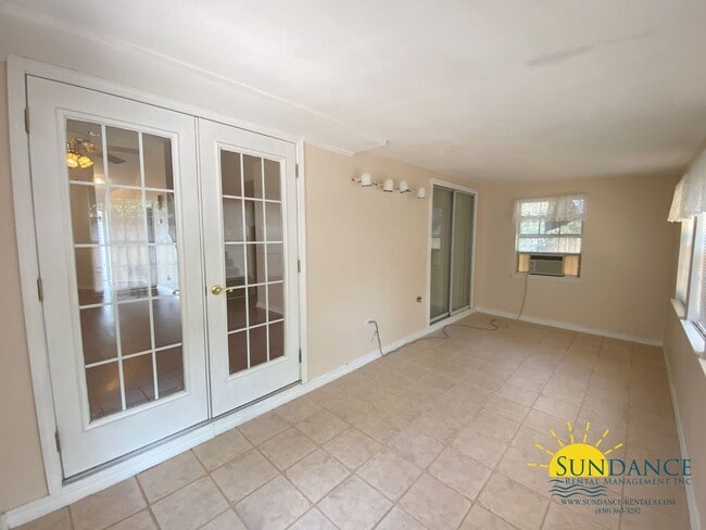 Building Photo - Adorable 3 Bedroom Home in Fort Walton Beach