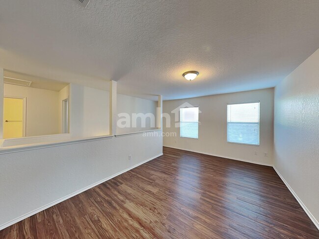 Building Photo - 715 Rodeo Ranch