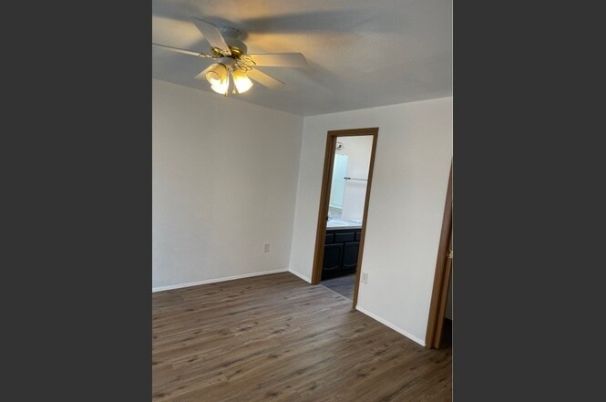 Building Photo - 1915 157th St E