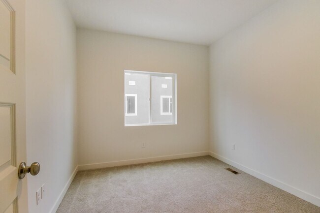 Building Photo - 4567 W Lonely Grv Ct