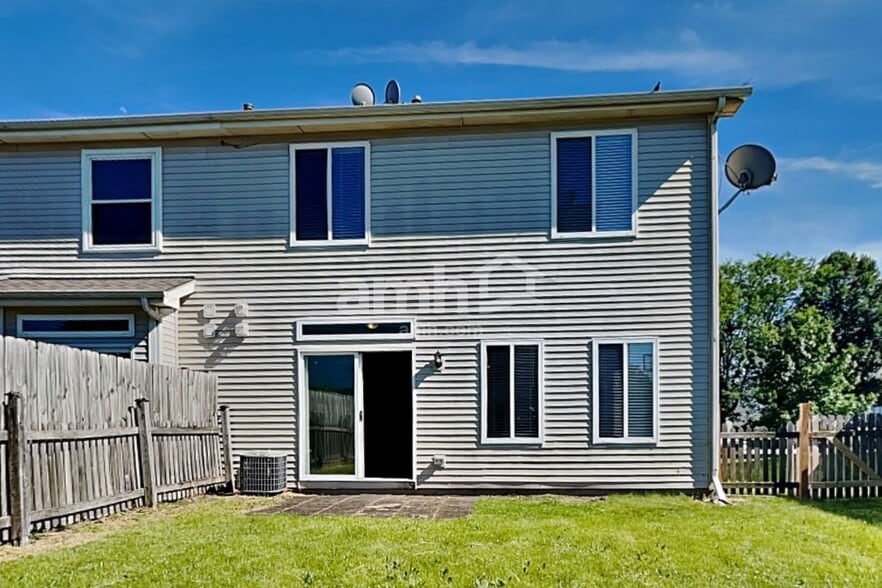 Building Photo - 2805 Cantore Rd