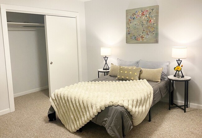 Building Photo - 1505 Commonwealth Ave