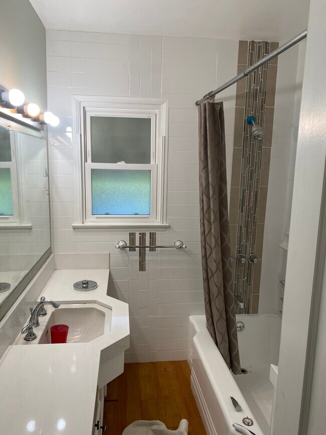 Bath - 7655 Ostrom Ave