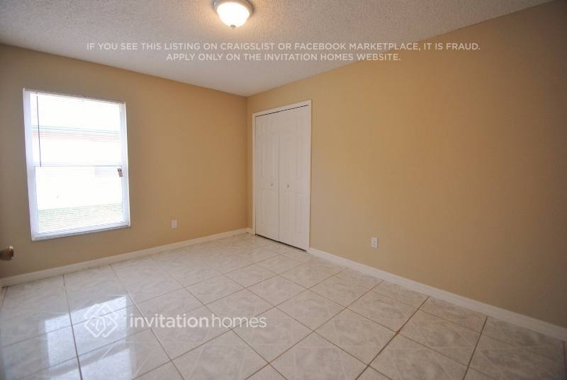 Building Photo - 1416 Silverthorn Dr