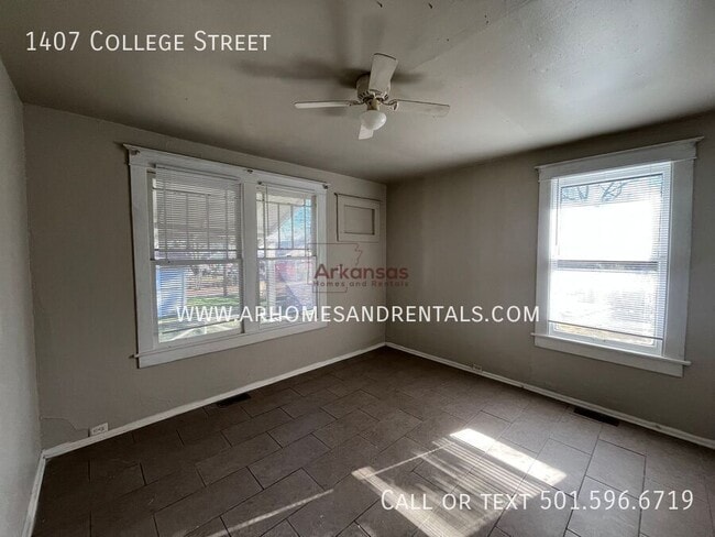 Building Photo - 1407 College St