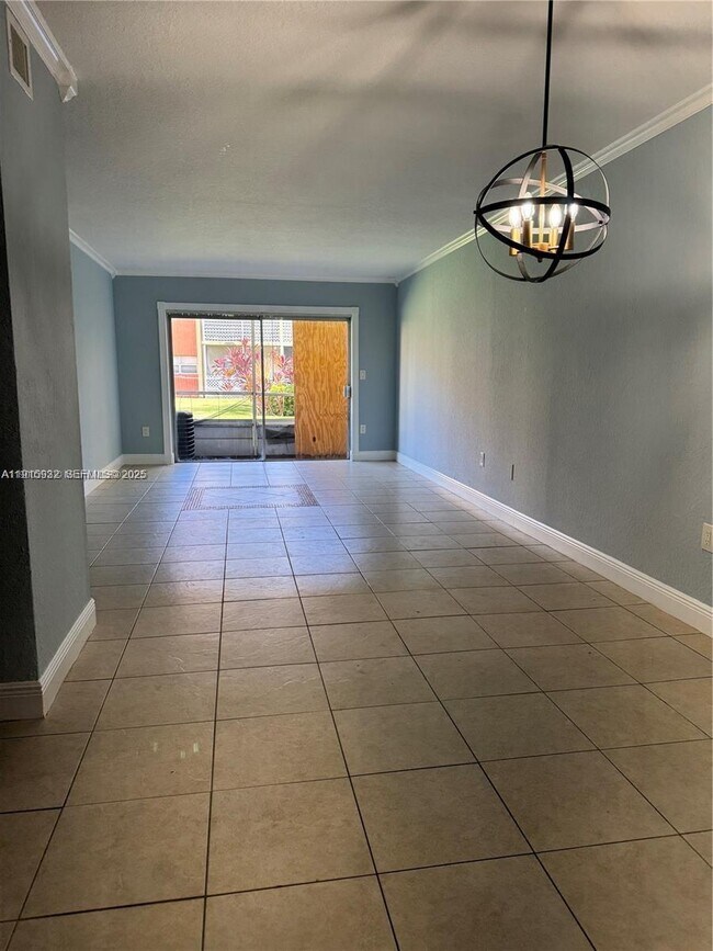 Building Photo - 3710 NW 21st St