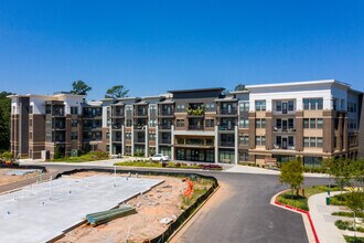Building Photo - Everleigh Halcyon Village